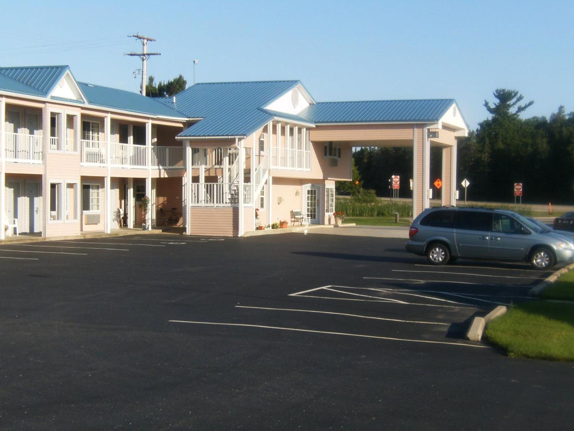 Great Lakes Inn Mackinaw City Kültér fotó